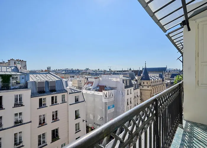 Center Of With Terrace By Studio Prestige